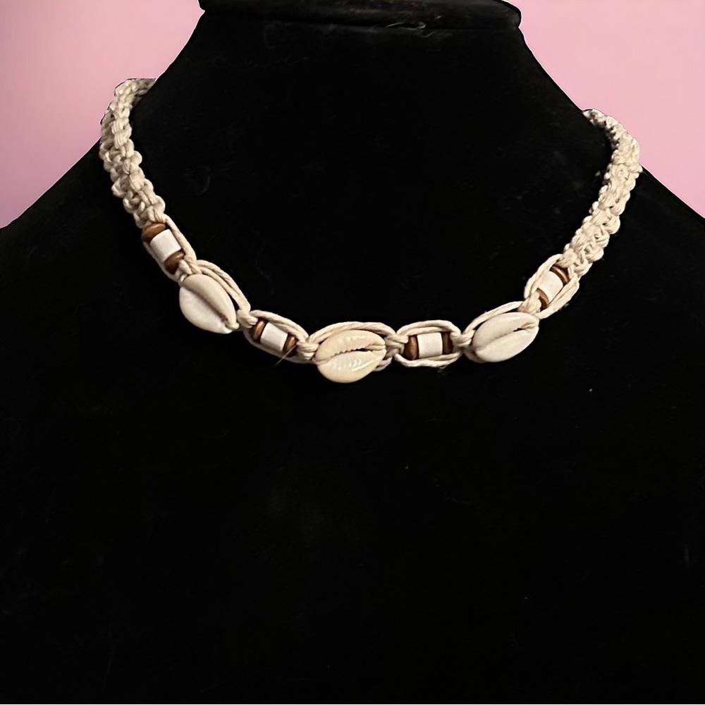 Vintage woven hemp bead and seashell necklace